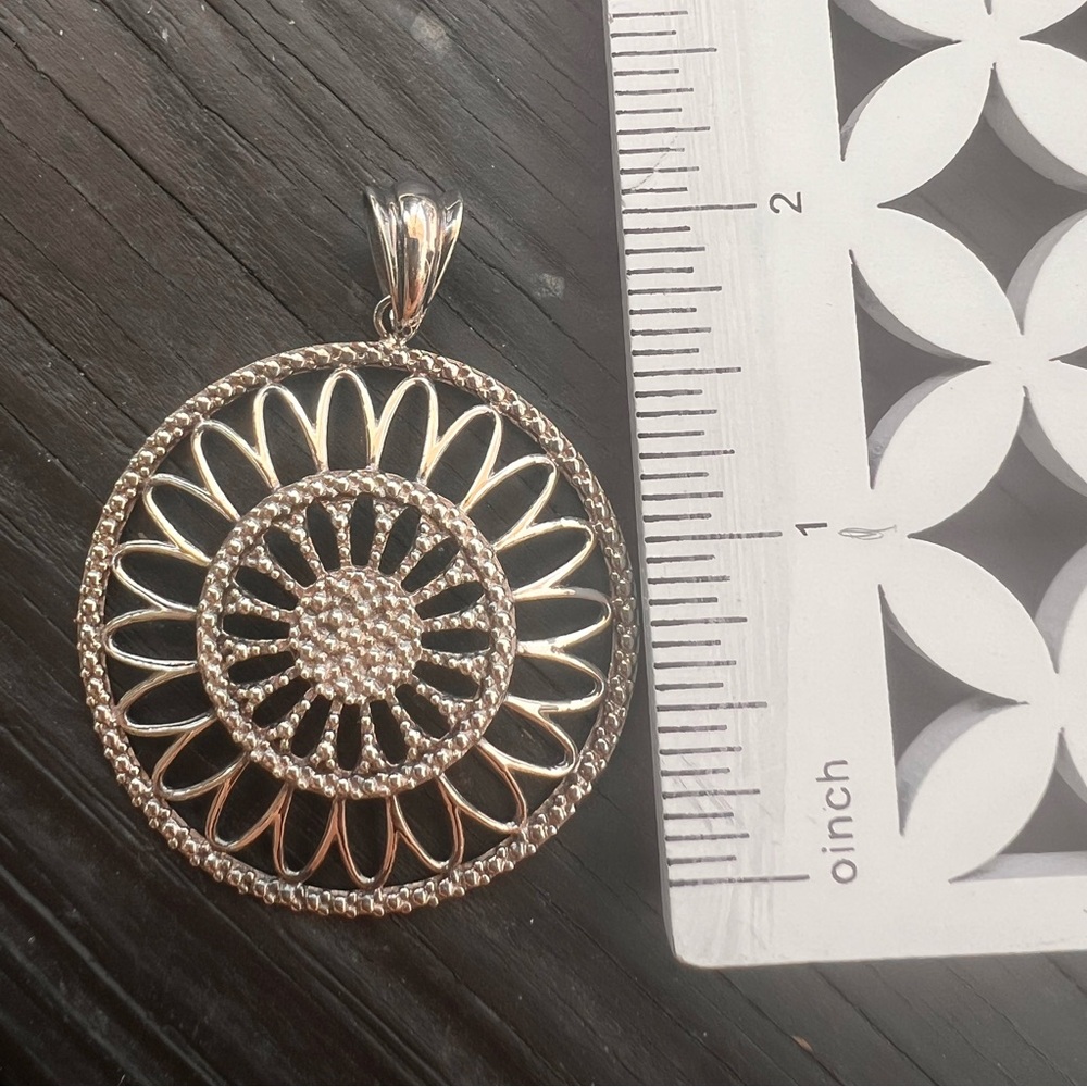 Sterling silver floral pendant